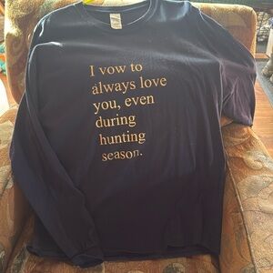 Long sleeve Gildan t-shirt